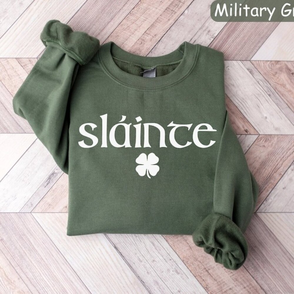 Slainte Shamrock Irish Crewneck Sweatshirt St Patricks Day Pub Party Outfit 17